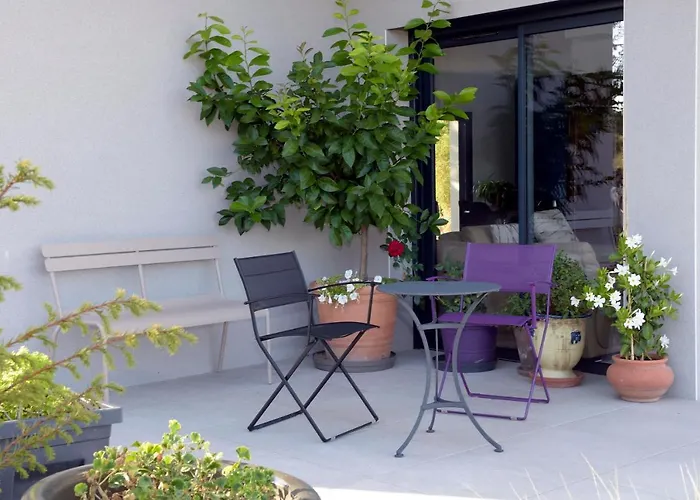 Bed & Breakfast Maison Canopee Saint-Genis-les-Ollieres